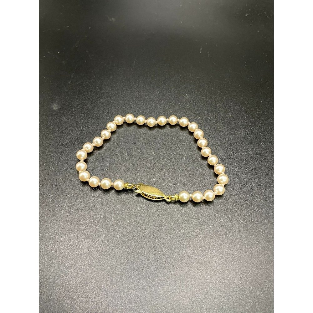 Faux Pearl Beaded Bracelet Fish hook Clasp Length 6.50 Inches